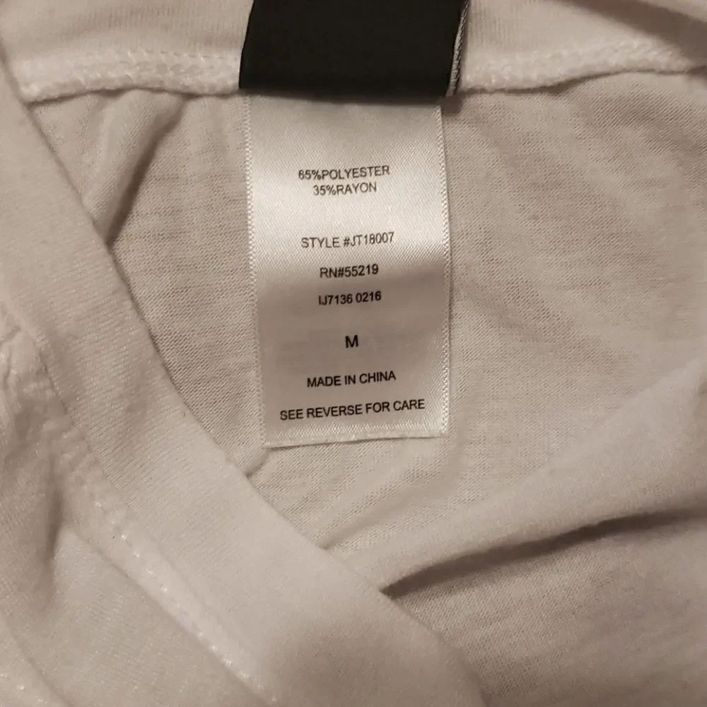 MODERN Lux. White tank with "MRS." print - Picture 4 of 7